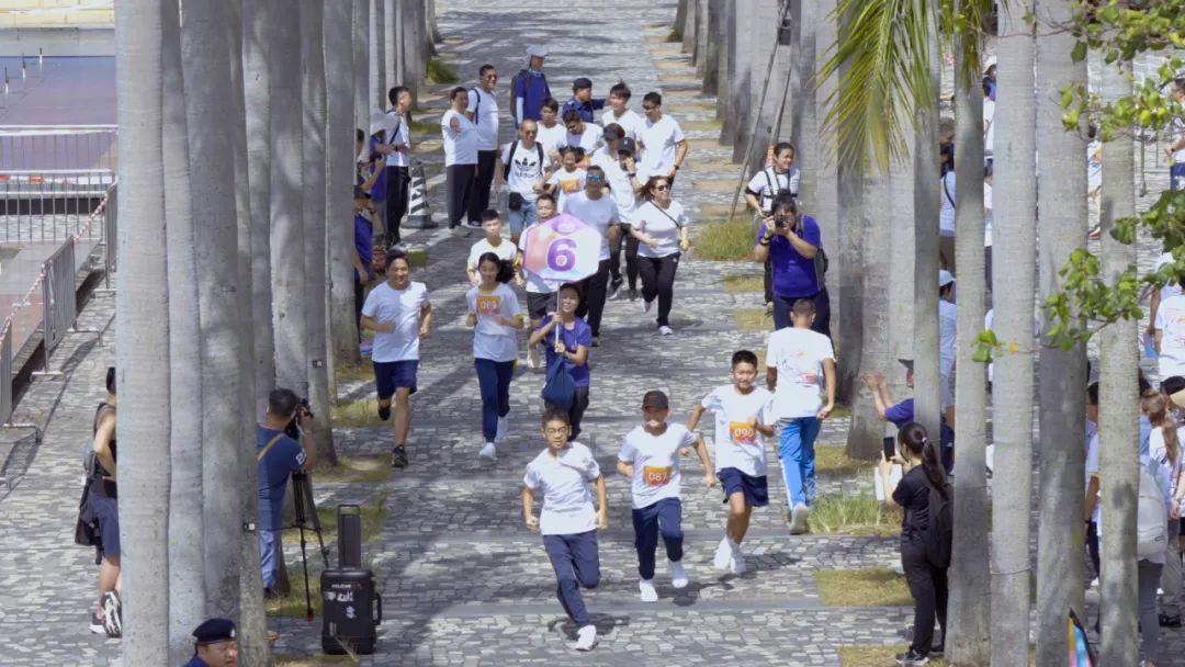 【慶祝中華人民共和國成立七十五周年 首屆滬港澳共融跑】