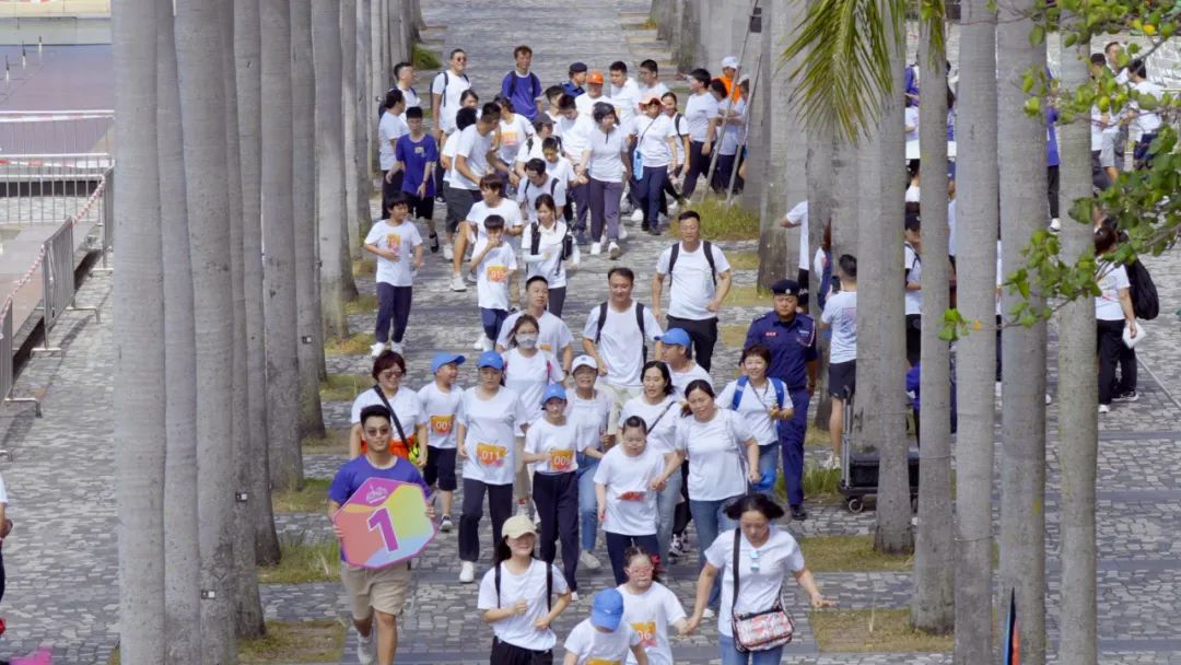 【慶祝中華人民共和國成立七十五周年 首屆滬港澳共融跑】